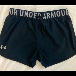 Under Armour Girls XL shorts